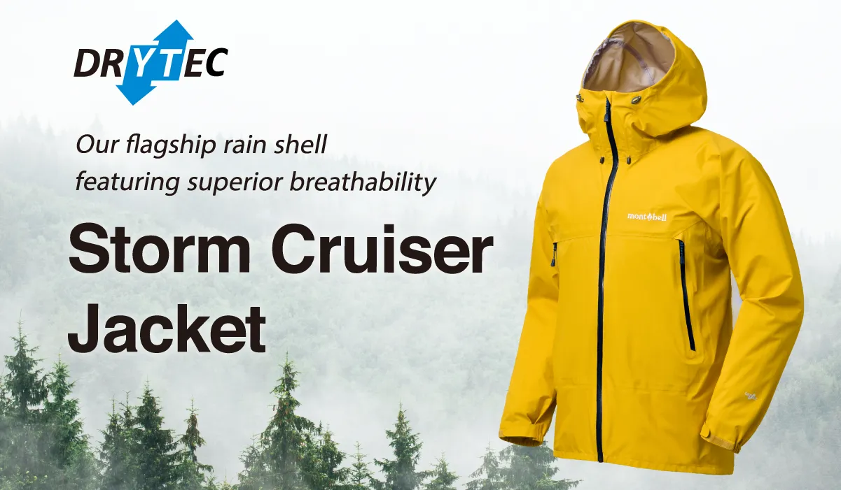 Image of the flagship model "Storm Cruiser" rainwear with high breathability