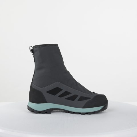 Mountain Cruiser 400 w/ Gaiters Women's