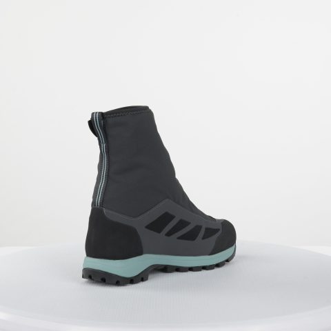 Mountain Cruiser 400 w/ Gaiters Women's