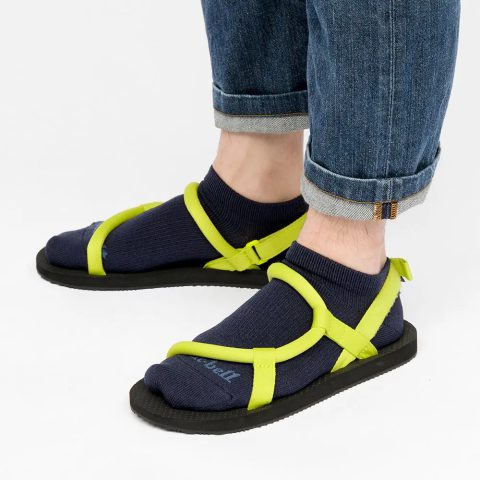 Lock-On Sandals